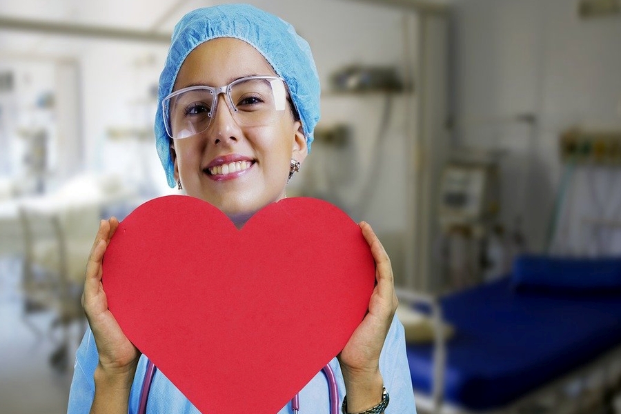 nurse-3624463_1280